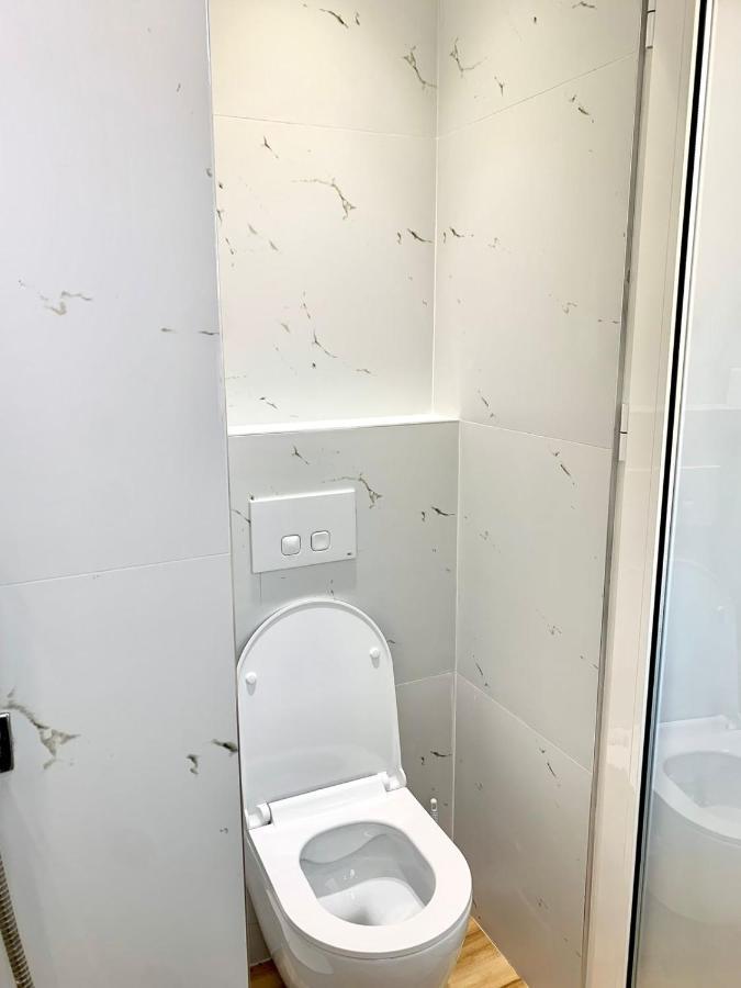 Digital Nomad Central Ap Tiranë Luaran gambar
